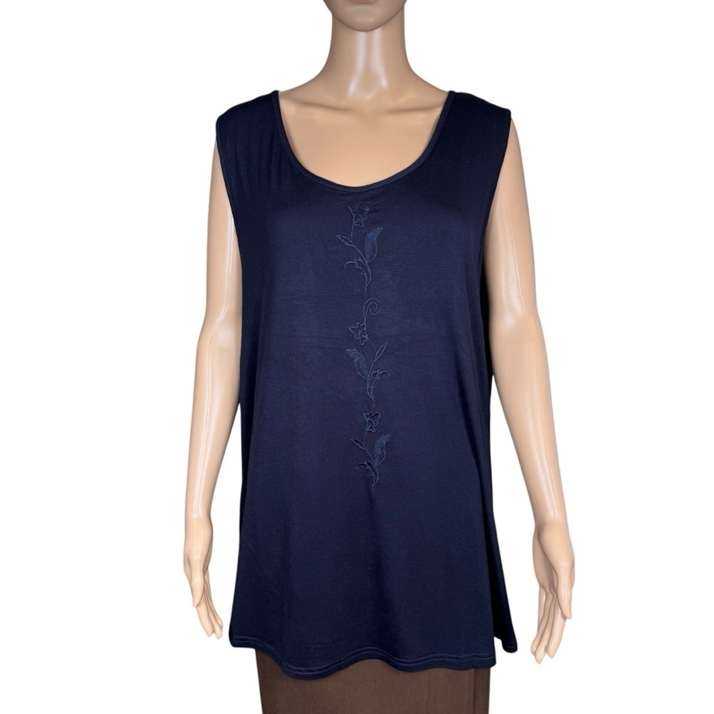 New Forgotten Grace Navy Embroidered Tank Size 3X